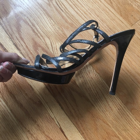 Badgley Mischka  gorgeous heels - Picture 4 of 6